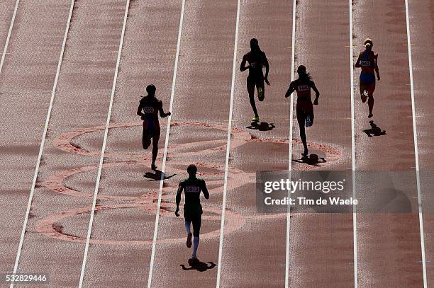 Athletics Illustration Illustratie / Olympic Rings / Rain Pluie Regen / Silhouet / Women 400m / Olympic Stadium / Athletisme Atletiek / London...