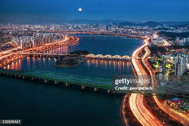 seoul cityscape at dusk - hanfloden bildbanksfoton och bilder