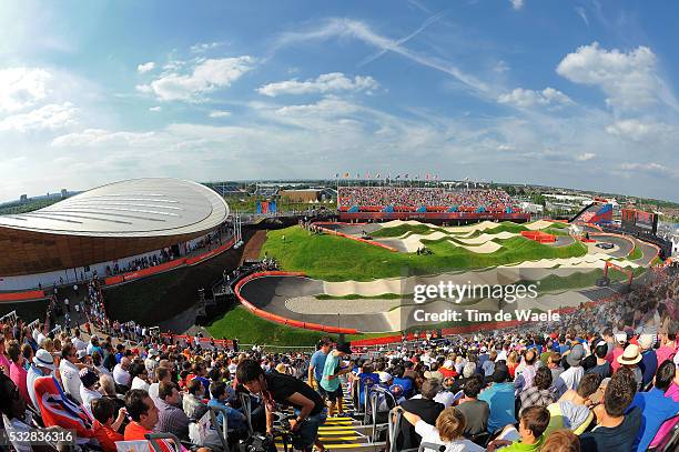 Londen Olympics / BMX Cycling : Men Illustration Illustratie / Public Publiek Spectators Fans Supporters / Landscape Paysage Landschap / Velodrome...