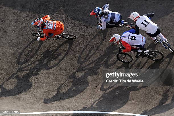 Londen Olympics / BMX Cycling : Mens Final Illustration Illustratie / Shadow Hombre Schaduw / Raymon VAN DER BIEZEN / Liam PHILLIPS / Quentin...