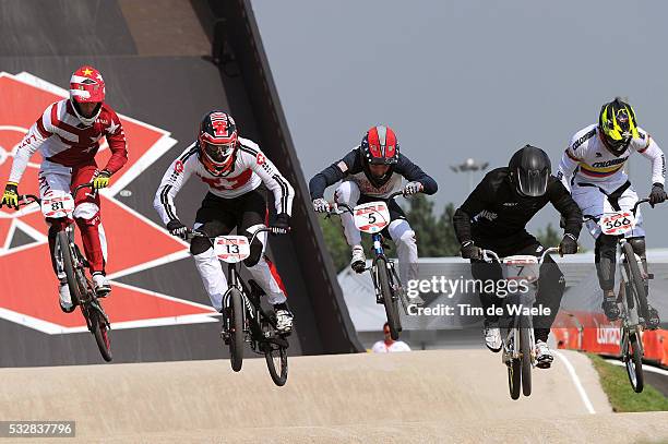 Londen Olympics / BMX Cycling : Mens Final Roger RINDERKNECHT / Maris STROMBERGS / David HERMAN / Marc WILLERS / OQUENDO ZABALA / Illustration...