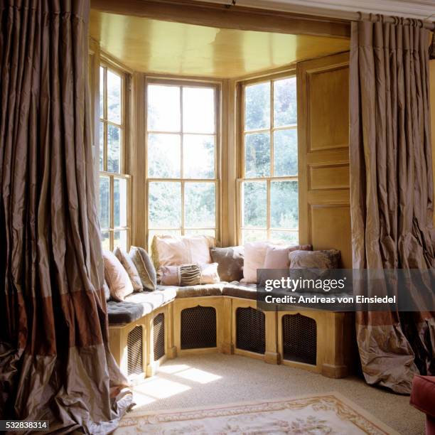 northumbrian country home - janela saliente - fotografias e filmes do acervo