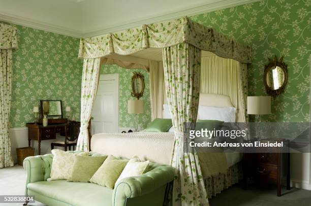 irish castle dating from 1610s - bedroom furniture stock pictures, royalty-free photos & images