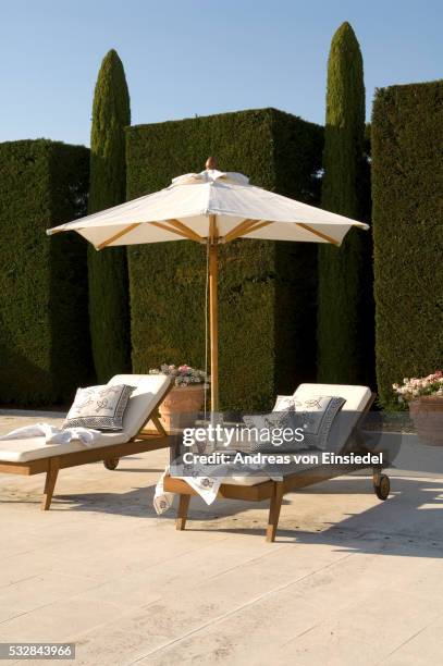 provencal holiday house - pierre de ronsard stock pictures, royalty-free photos & images