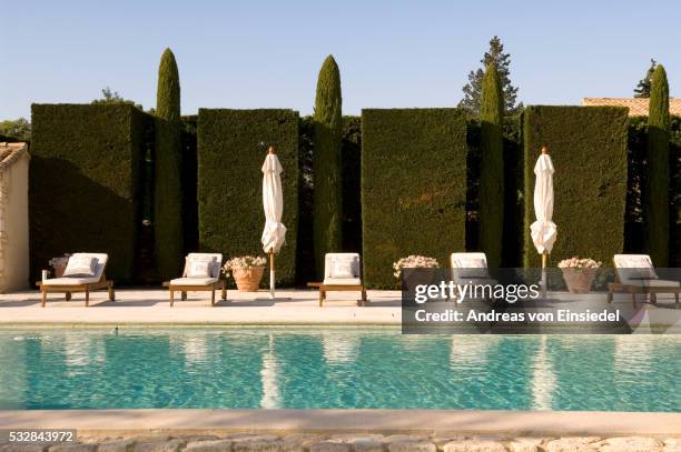 provencal holiday house - luxury spa stock-fotos und bilder