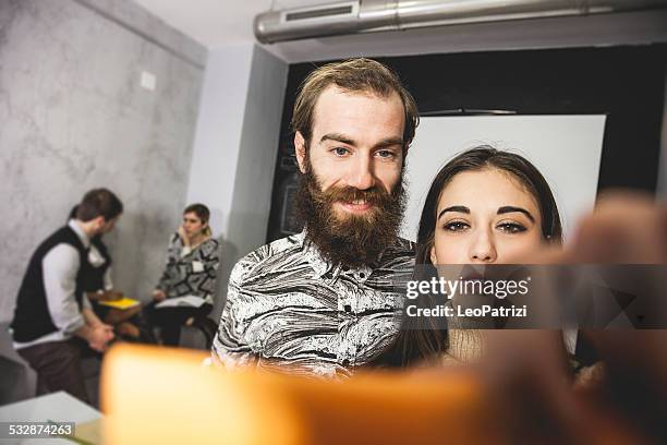 verbuchen sie diese idee! - ungewöhnliche perspektive stock-fotos und bilder