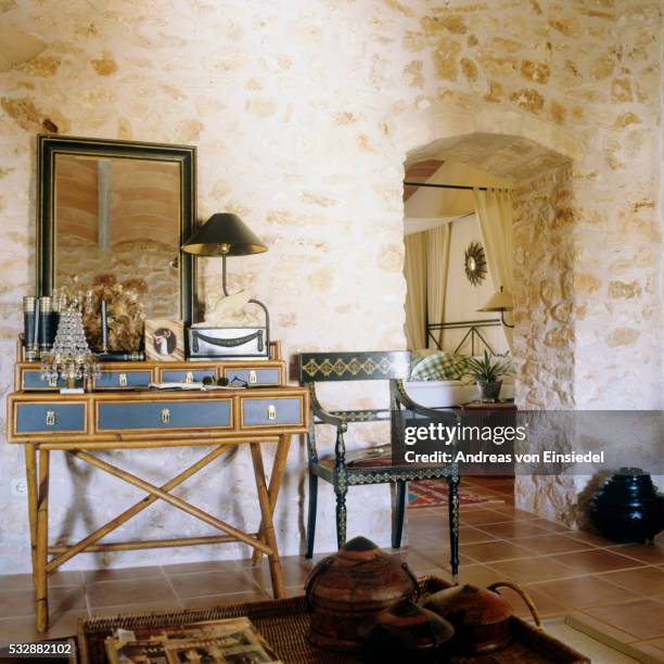 Stone House Interior Photos and Premium High Res Pictures - Getty Images