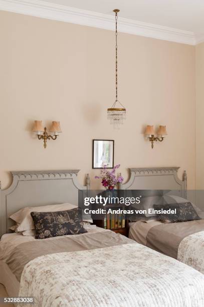 glenholme, b&b in kirkcudbright - eenpersoonsbed stockfoto's en -beelden