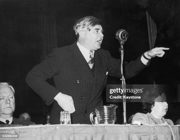 Welsh politician Aneurin Bevan speaks at the Labour Party Conference in Margate, 5th October 1950.