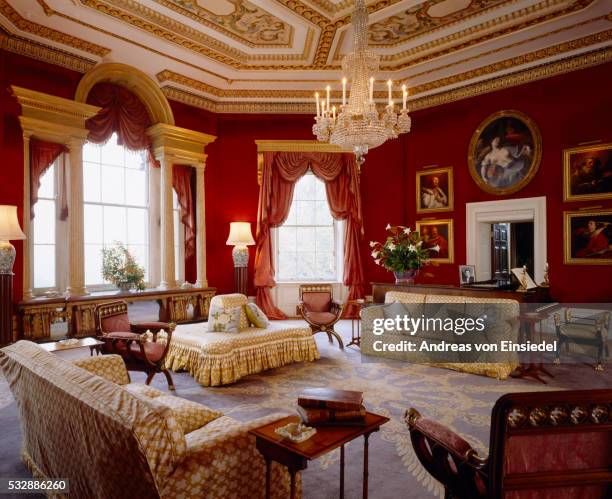 Maydells Basildn 33 Basildon Berkshire Stock Photos, High-Res Pictures, and Images ...