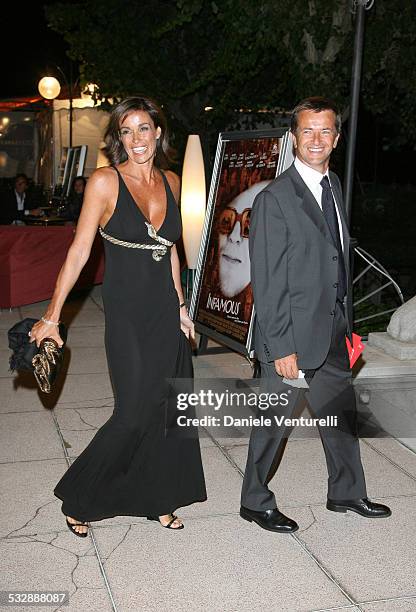 Mostra internazionale D'arte Cinematografica di Venezia. Cena di gala sulla spiaggia del Hotel EXCELSIOR Cristina Parodi e Giorgio Gori