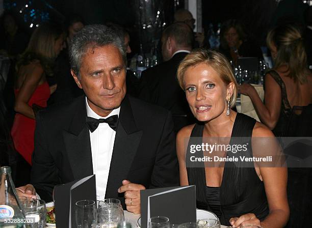 Mostra internazionale D'arte Cinematografica di Venezia. Cena di gala sulla spiaggia del Hotel EXCELSIOR Francesco Rutelli con Isabella Ferrari