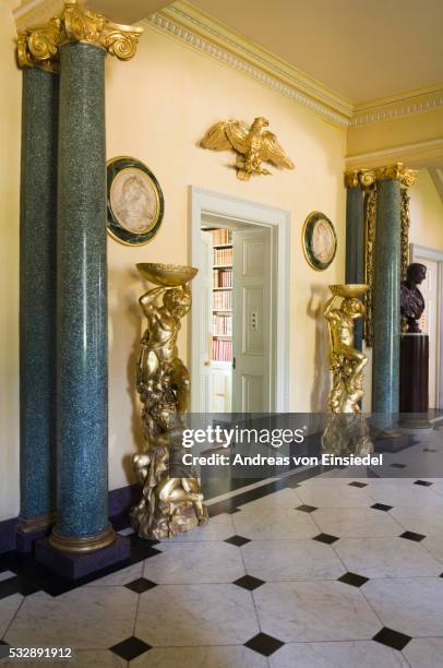 hinton ampner - neoklassiek stockfoto's en -beelden