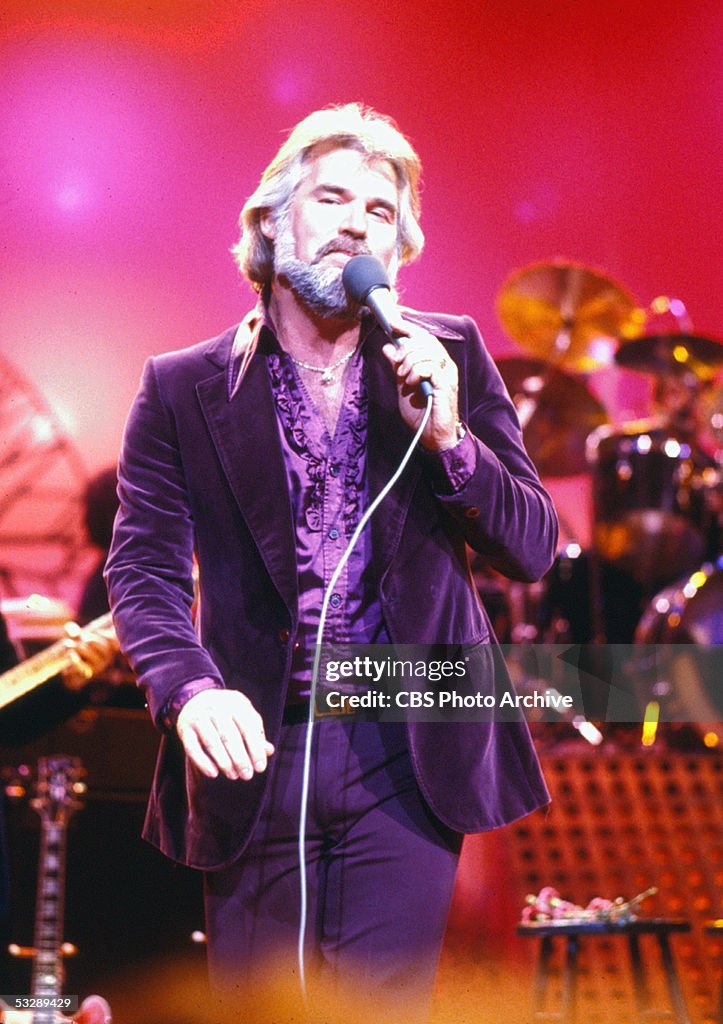 Kenny Rogers Performs On A Television Special
