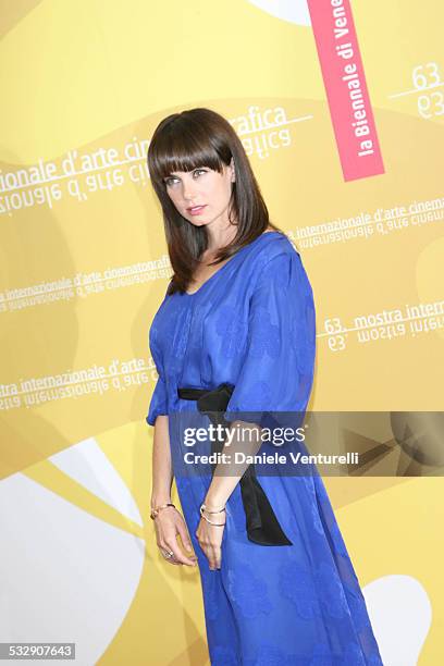 Mia Kirshner during The 63rd International Venice Film Festival - "The Black Dahlia" Photocall at Palazzo del Casino in Venice Lido, Italy.