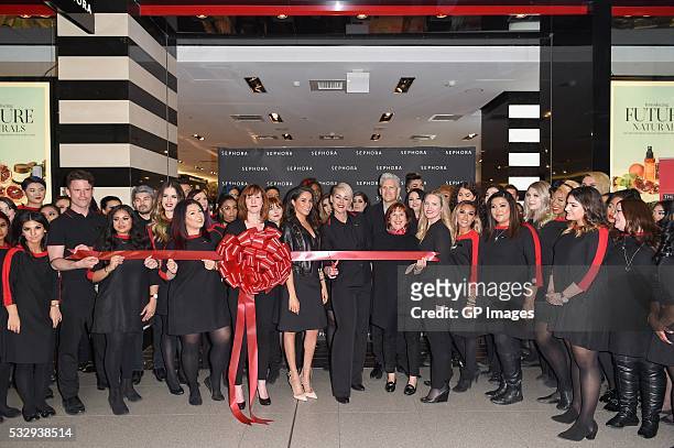 Actress Meghan Markle attends Sephora Unveils Toronto Eaton Centre Remodel at Toronto Eaton Centre on May 19, 2016 in Toronto, Canada.