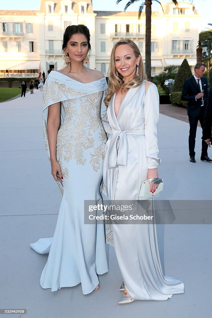 AmfAR's 23rd Cinema Against AIDS Gala - Cocktail