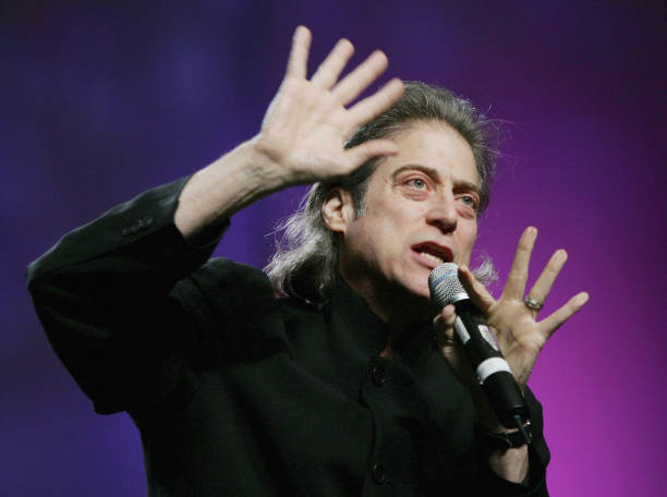 UNS: Comedian Richard Lewis Dies At 76