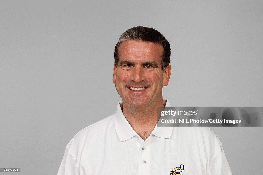 Dean Dalton of the Minnesota Vikings poses for his 2005 NFL headshot
