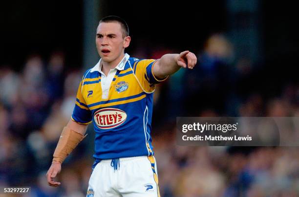 Kevin Sinfield of Leeds pictured during the Engage Super League match between Leeds Rhinos and Leigh Centurions at Headingley on May 20, 2005 in...