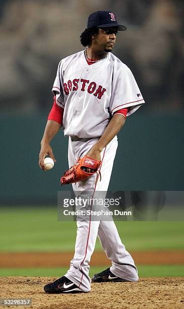Pitcher Pedro Martinez of the Boston Red Sox checks the runner during the American League Division Series with the Anaheim Angels, Game Two on...