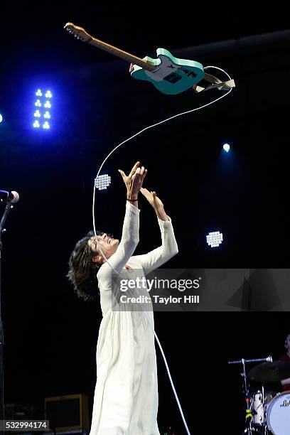 Christian Zucconi of Grouplove performs during the 2016 Hangout Music Festival Kick-off Party on May 19, 2016 in Gulf Shores, Alabama.