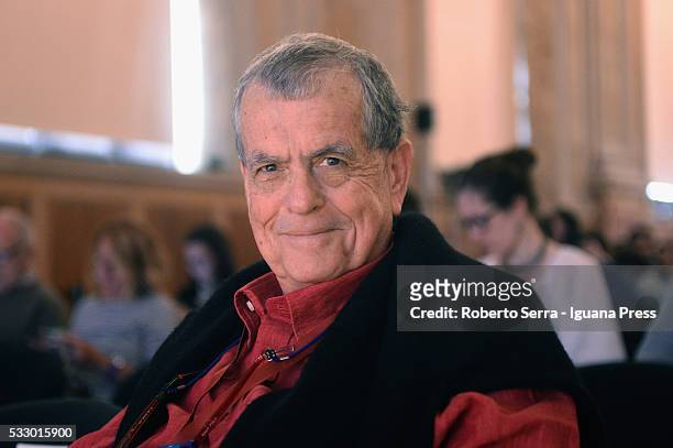 Israelian biologist Aaron Ciechanover awardered with Nobel Prize 2004 in chemistry attends a public conference during the Bologna's Medical Science...