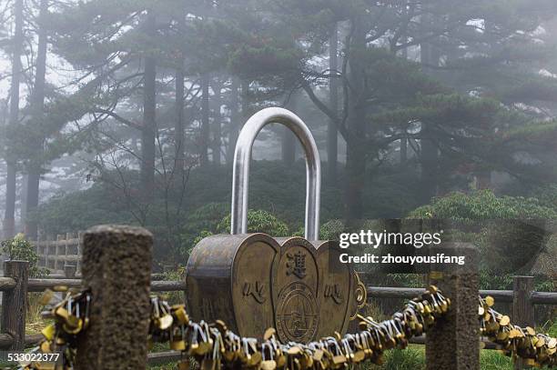 the lock of link intimate friends - huangshan mountains stock pictures, royalty-free photos & images