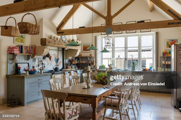 17th century cotswold sandstone farmhouse - cottage 個照片及圖片檔