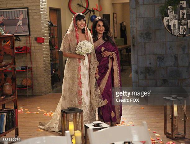 Hannah Simone and guest star Anna George in the season finale "Landing Gear" episode of NEW GIRL airing Tuesday, May 10 on FOX.