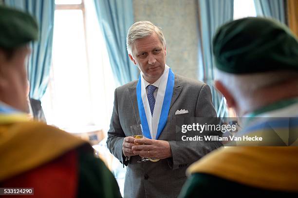 - Le Roi Philippe reçoit en audience une délégation de la Confrérie du Maitrank d'Arlon. La tradition veut que tous les cinq ans, ce soit le Roi qui...