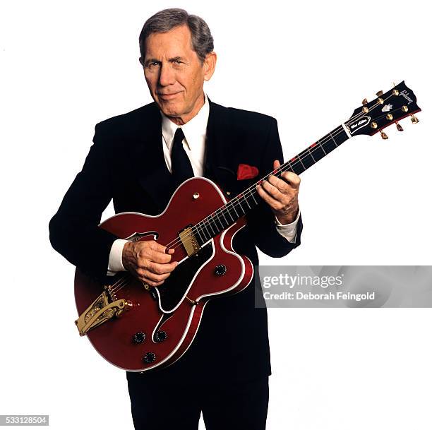 Deborah Feingold/Corbis via Getty Images) Chet Atkins