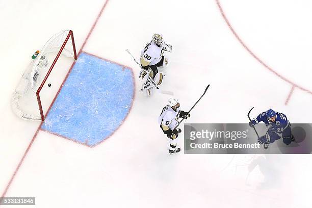 Ryan Callahan of the Tampa Bay Lightning celebrates after scoring a goal against Matt Murray of the Pittsburgh Penguins during the first period in...