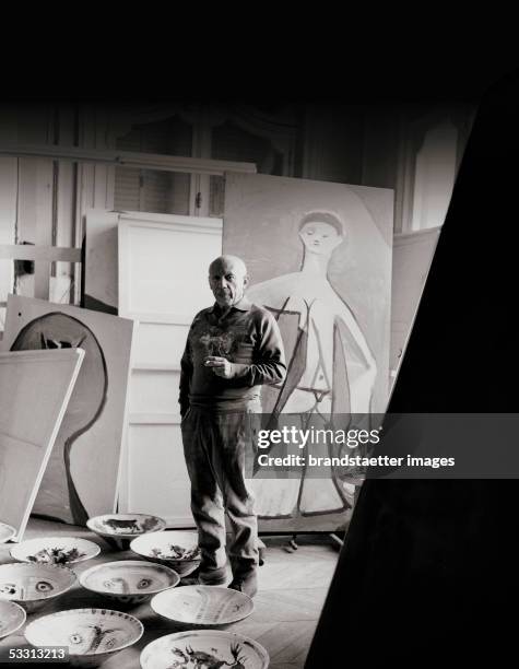 Pablo Picasso in his villa "La Californie" in Cannes. Photography by Franz Hubmann, 1957. [Pablo Picassso in dessen Villa "La Californie" in Cannes....