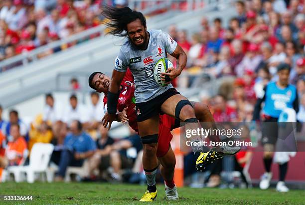 Liaki Moli of the sunwolves in action during the round 13 Super Rugby match between the Reds and the Sunwolves at Suncorp Stadium on May 21, 2016 in...