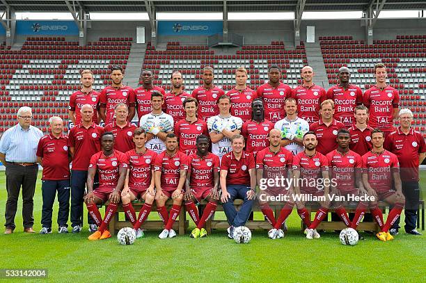 Waregem , ploegfoto seizoen 2015 - 2016 ZulteWaregem op foto: Boven Stephen Buyl, Karim Essikal, Formose Mendy, Ghislain Gimbert, Marvin Baudry,...