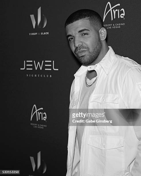 Rapper Drake attends Jewel Nightclub at the Aria Resort & Casino on May 21, 2016 in Las Vegas, Nevada.