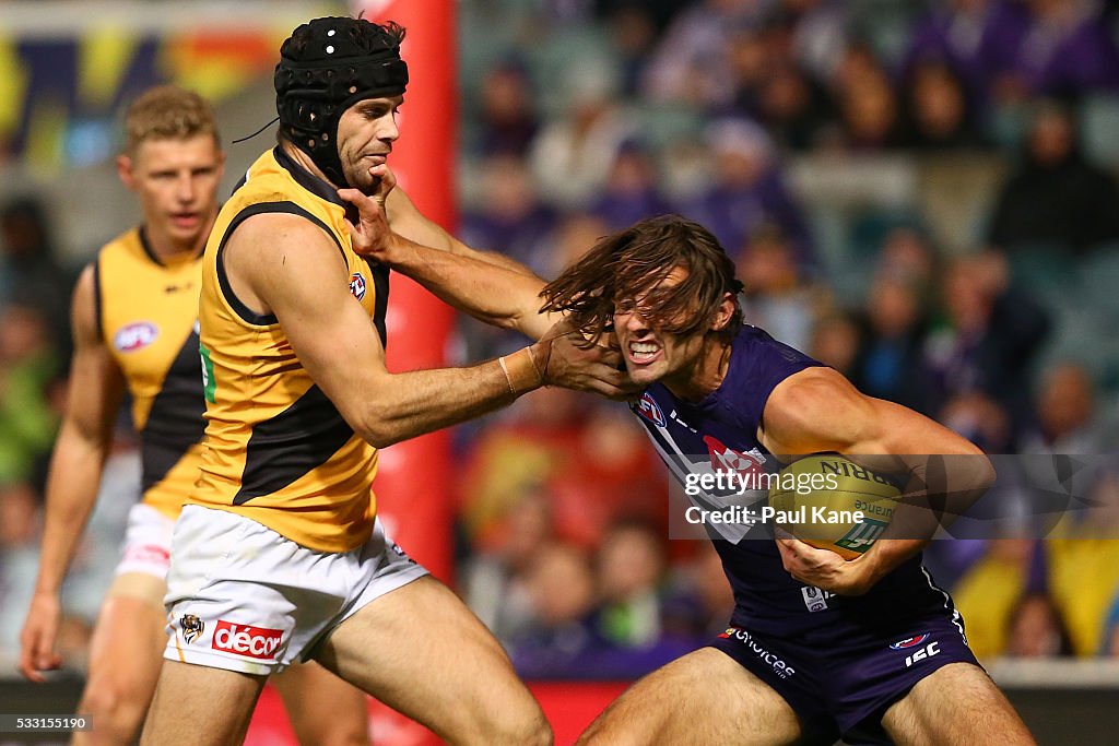 AFL Rd 9 - Fremantle v Richmond