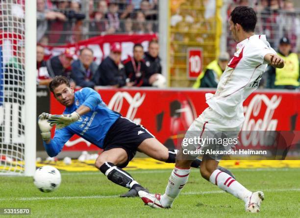 Kevin Kuranyi of Stuttgart scores the first goal during the Bundesliga match between 1. FC Kaiserslautern and VfB Stuttgart on August 8, 2004 in...