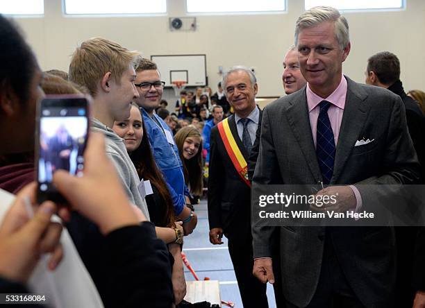 - Le Roi Philippe en visite de travail en Communauté Germanophone. Cette visite sera consacrée principalement à la formation en alternance et aux...