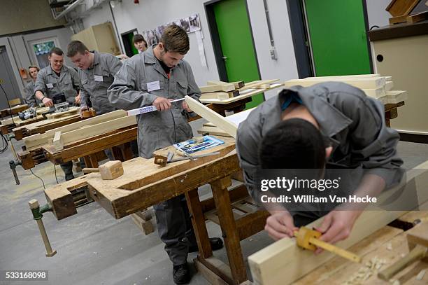 - Le Roi Philippe en visite de travail en Communauté Germanophone. Cette visite sera consacrée principalement à la formation en alternance et aux...