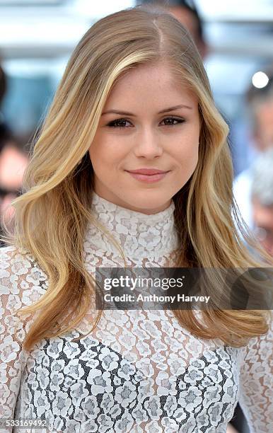 Erin Moriarty attends the "Blood Father" Photocall during the 69th annual Cannes Film Festival at Palais des Festivals on May 21, 2016 in Cannes,...