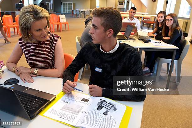 - La Reine Mathilde, en visite au Campus D'Hek à Landen, prend connaissance du projet pilote de Wikifin.be en matière d'éducation financière : "Bien...