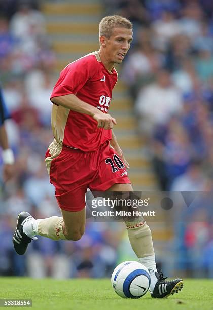 Gary O'Neil of Portsmouth during the pre-season friendly between Portsmouth and Internazionale on July 31, 2005 at Fratton Park in Portsmouth,...