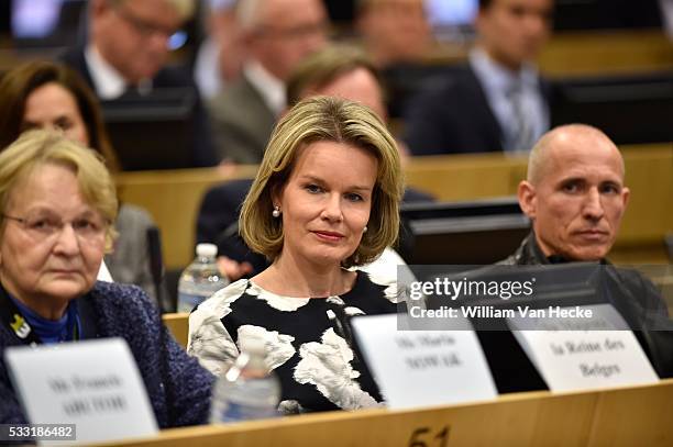 - La Reine Mathilde assiste à l'ouverture officielle de la première édition de l' 'European Microfinance Day'. Cet évènement est une initiative...