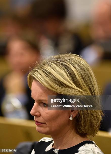 - La Reine Mathilde assiste à l'ouverture officielle de la première édition de l' 'European Microfinance Day'. Cet évènement est une initiative...