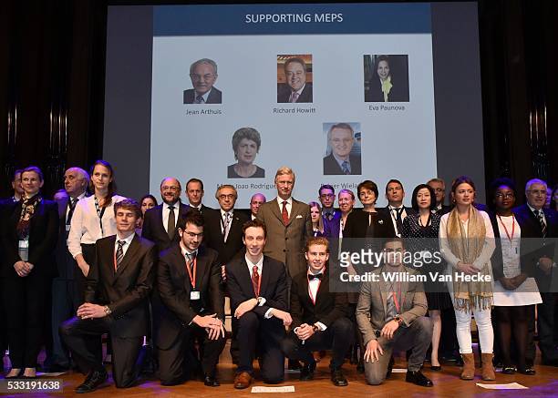 - Le Roi Philippe participe au 'Enterprise 2020 Summit' organisé par la Commission Européenne pour la promotion de la responsabilité sociale des...