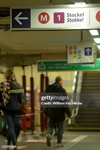 - Menace terroriste sur Bruxelles: réouverture du métrode la capitale - Terreurdreiging in Brussel: heropening metro Brussels, november 25, 2015...