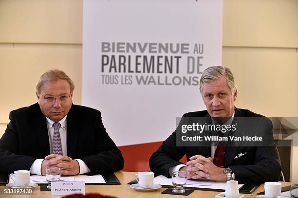 - Le Roi Philippe effectue une visite de travail au Parlement de Wallonie à Namur à l'occasion de son 35ème anniversaire et du 20ème anniversaire de...