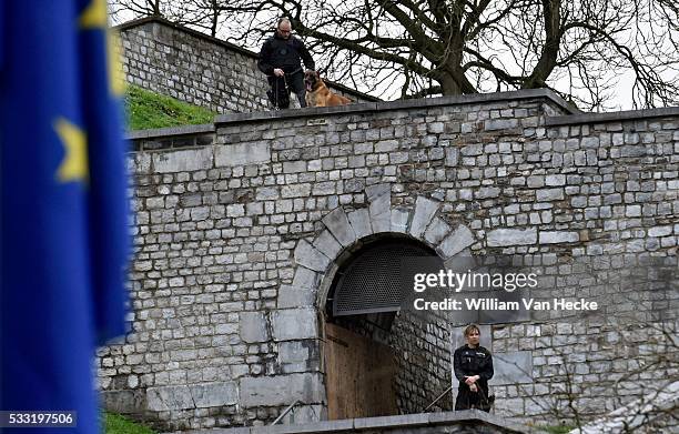 - Le Roi Philippe effectue une visite de travail au Parlement de Wallonie à Namur à l'occasion de son 35ème anniversaire et du 20ème anniversaire de...